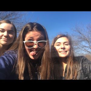 Meet your Posher, Kayla